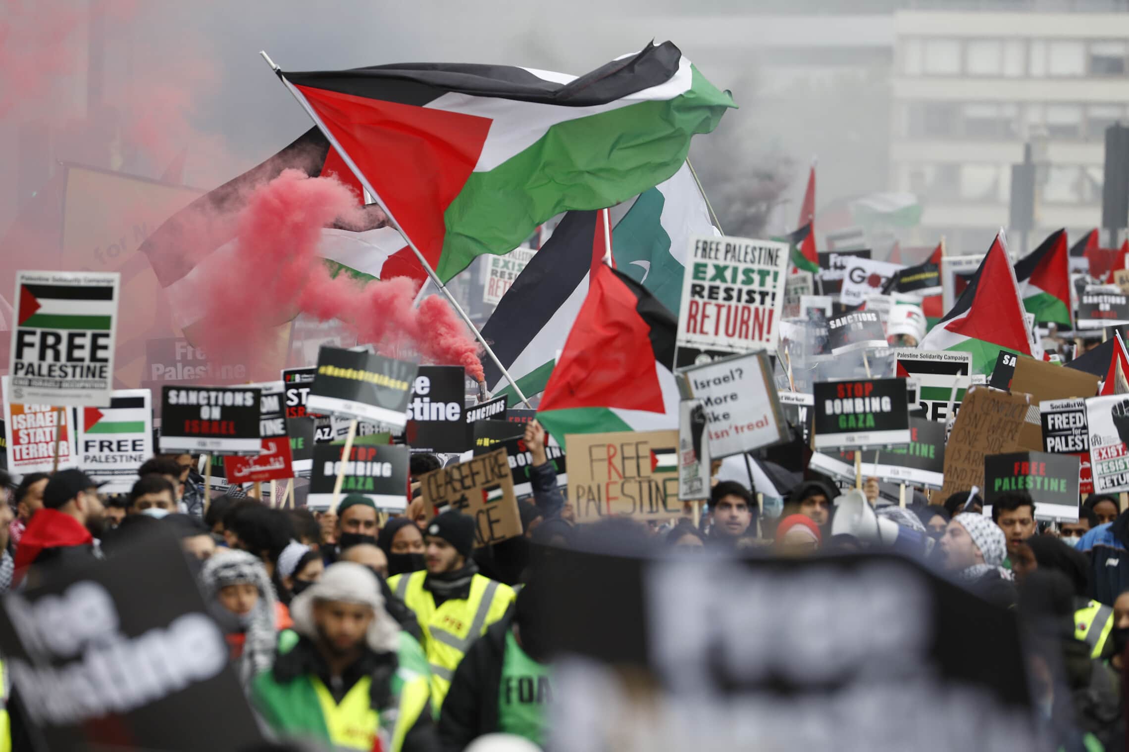 הפגנות נגד ישראל ובעד הפלסטינים בלונדון, 22 במאי 2021 (צילום: AP Photo/Alastair Grant)