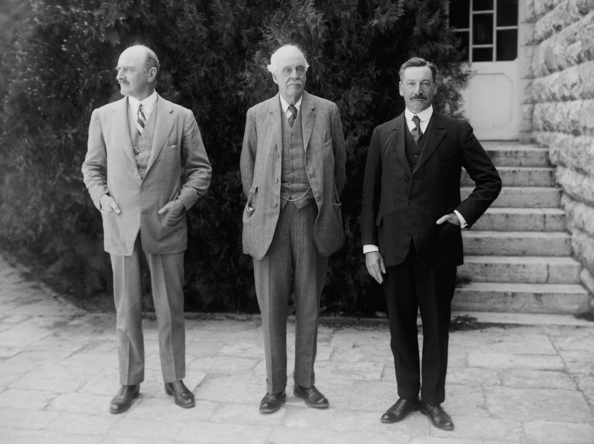 הרברט סמואל, לורד בלפור ואדמונד אלנבי בירושלים, 1 באפריל 1925 (צילום: Archive Pics / Alamy)