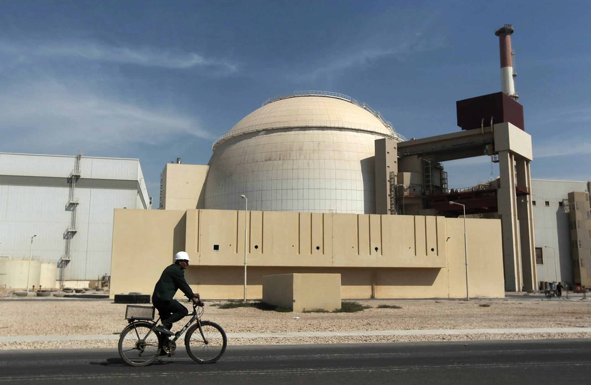 הכור הגרעיני בבושהאר, איראן, ב-2010 (צילום: AP Photo/Mehr News Agency, Majid Asgaripour)