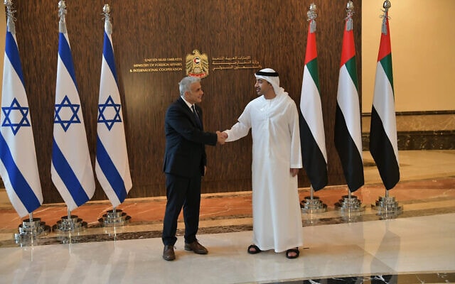 שר החוץ יאיר לפיד פוגש את  עבדאללה בן זאיד אל נהיאן באבו דאבי, 30.6.2021 (צילום: שלומי אמסלם, לע