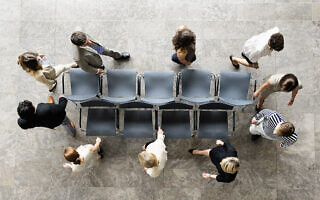 כיסאות מוזיקליים במגזר הציבורי. אילוסטרציה (צילום: Image Source / Alamy) כיסאות מוזיקליים במגזר הציבורי. אילוסטרציה (צילום: Image Source / Alamy)