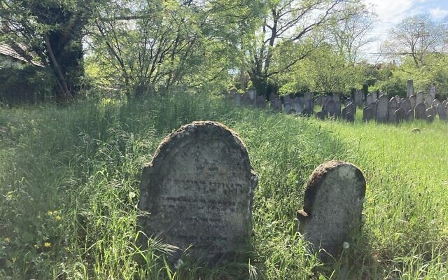 בית הקברות היהודי העתיק בנאג&#039;יטטני. 11 במאי 2021 (צילום: יעקב שוורץ)