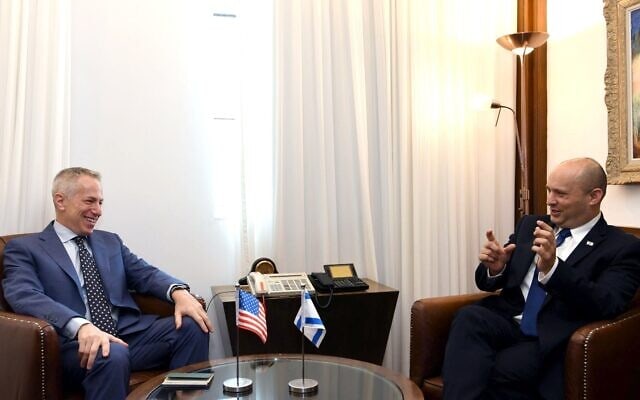 פגישת ראש הממשלה נפתלי בנט עם מ&quot;מ שגריר ארה&quot;ב בישראל מייקל רטני, 30.6.2021 (צילום: עמוס בן גרשום/ לע&quot;מ)
