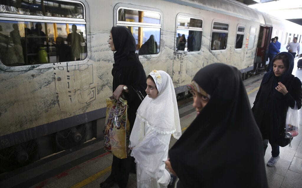 תחנת הרכבת המרכזית בטהרן, איראן, ב-2017 (צילום: AP Photo/Vahid Salemi)
