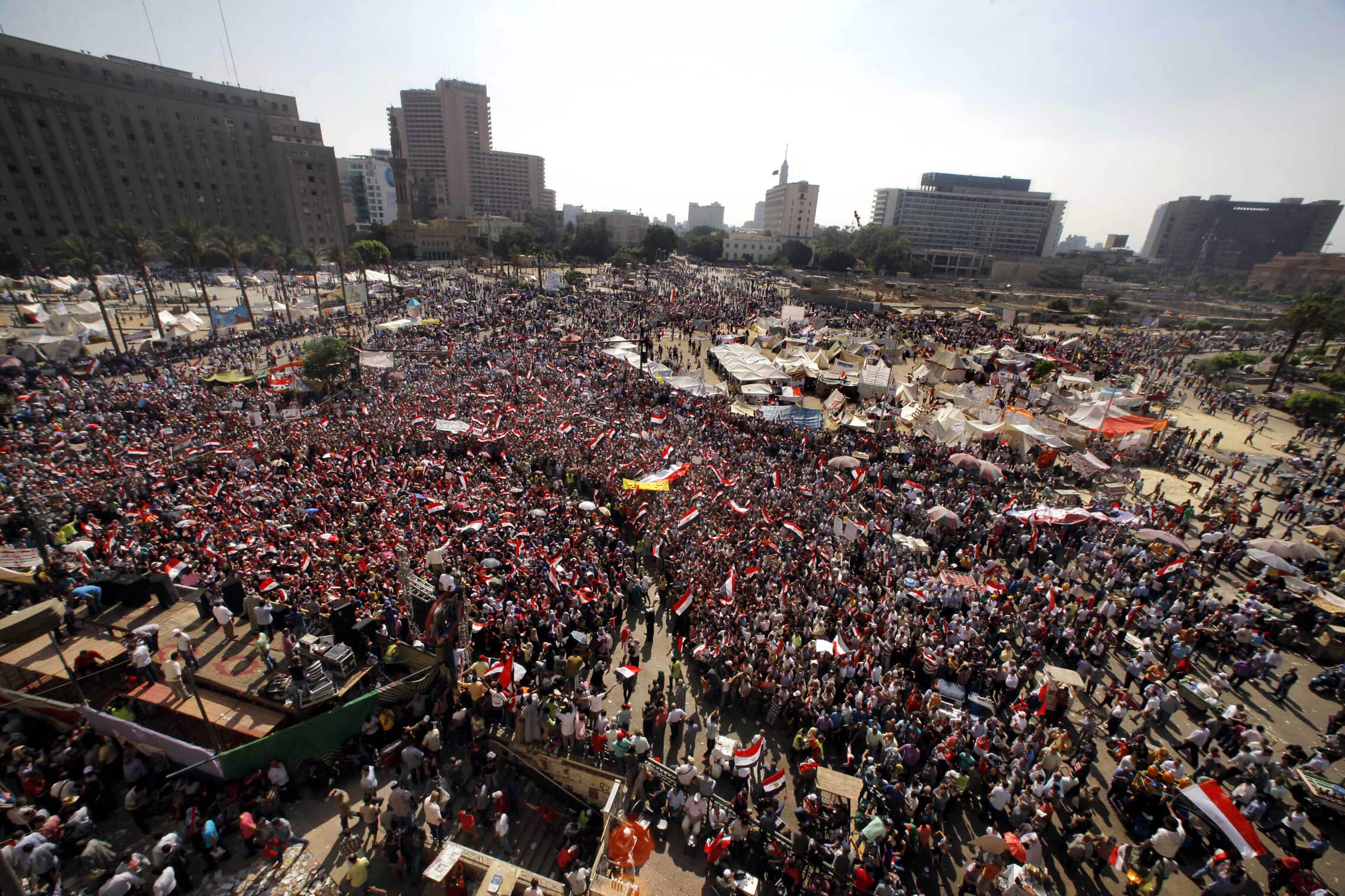 הפגנות בכיכר תחריר בקהיר ב-3 ביולי 2013 (צילום: AP Photo/Amr Nabil)