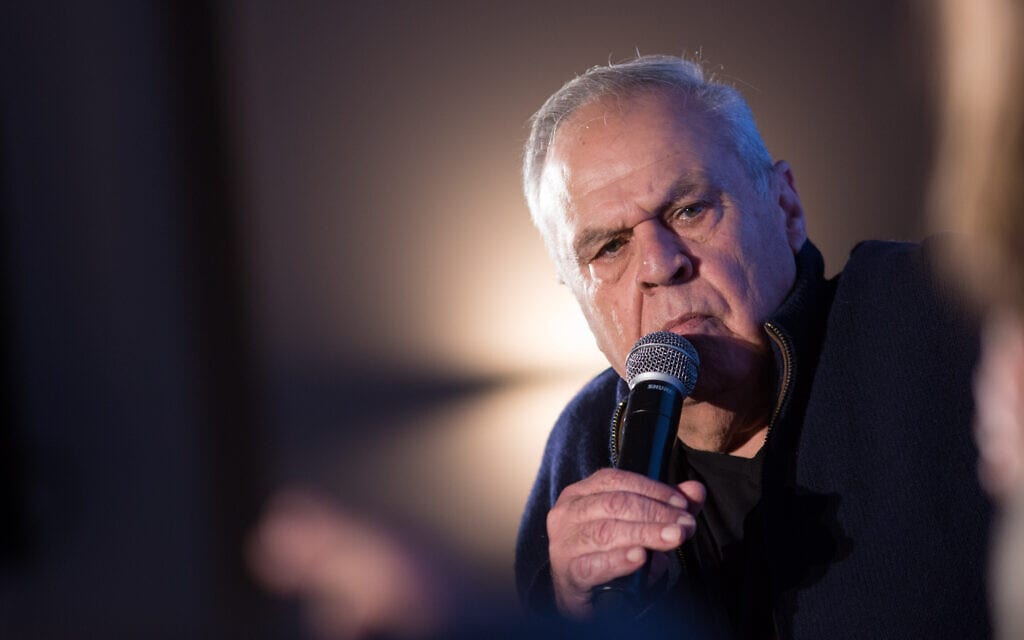 העיתונאי רוני דניאל בכנס מעריב בהרצליה, 25 בדצמבר 2019 (צילום: מרים אלסטר/פלאש90) העיתונאי רוני דניאל בכנס מעריב בהרצליה, 25 בדצמבר 2019 (צילום: מרים אלסטר/פלאש90)