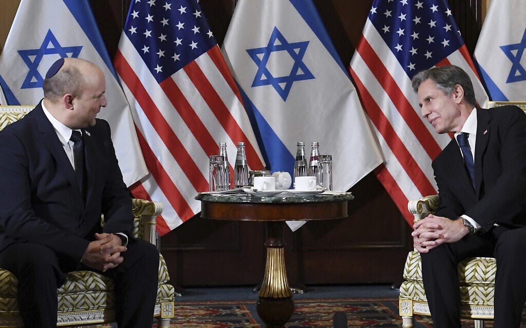 שר החוץ האמריקאי אנתוני בלינקן עם ראש הממשלה נפתלי בנט בוושינגטון, 25 באוגוסט 2021 (צילום: Olivier Douliery/Pool via AP)
