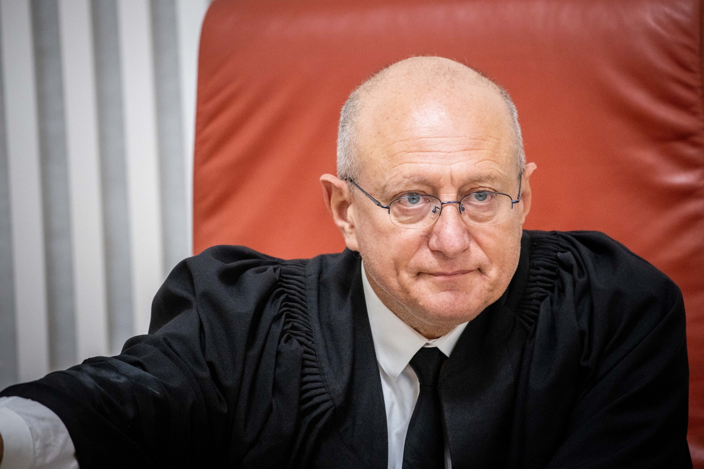 שופט בית המשפט העליון אלכס שטיין בדיון על שחרורו של רומן זדורוב, 20 באוגוסט 2021 (צילום: יונתן זינדל/פלאש90)