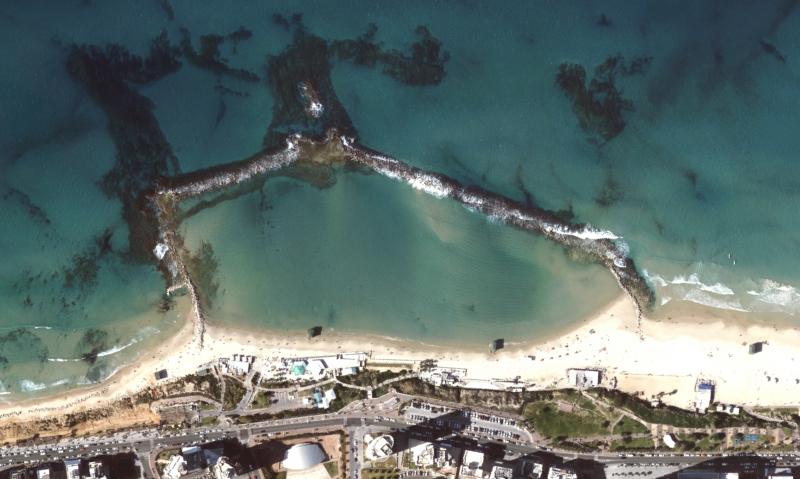 צילום לוויין של חוף הסלע בבת ים (צילום: החברה הממשלתית להגנות מצוקי חוף הים התיכון)