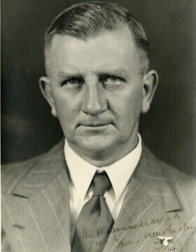 מנהיג האווסרנדוואג בזמן המלחמה, יוהנס ואן רנסבורג (צילום: Courtesy OB Archive, North-West University, South Africa)