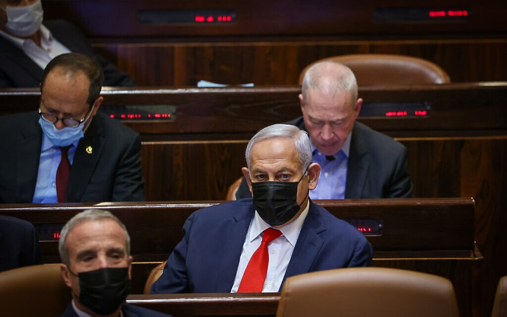 בנימין נתניהו במליאת הכנסת במהלך ההצבעות על תקציב המדינה, 3 בנובמבר 2021 (צילום: נועם מושקוביץ, דוברות הכנסת)