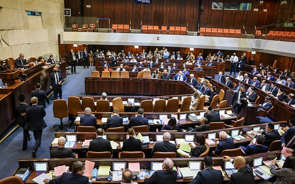 מליאת הכנסת בהצבעה על התקציב, 4 בנובמבר 2021 (צילום: נועם מושקוביץ, דוברות הכנסת)