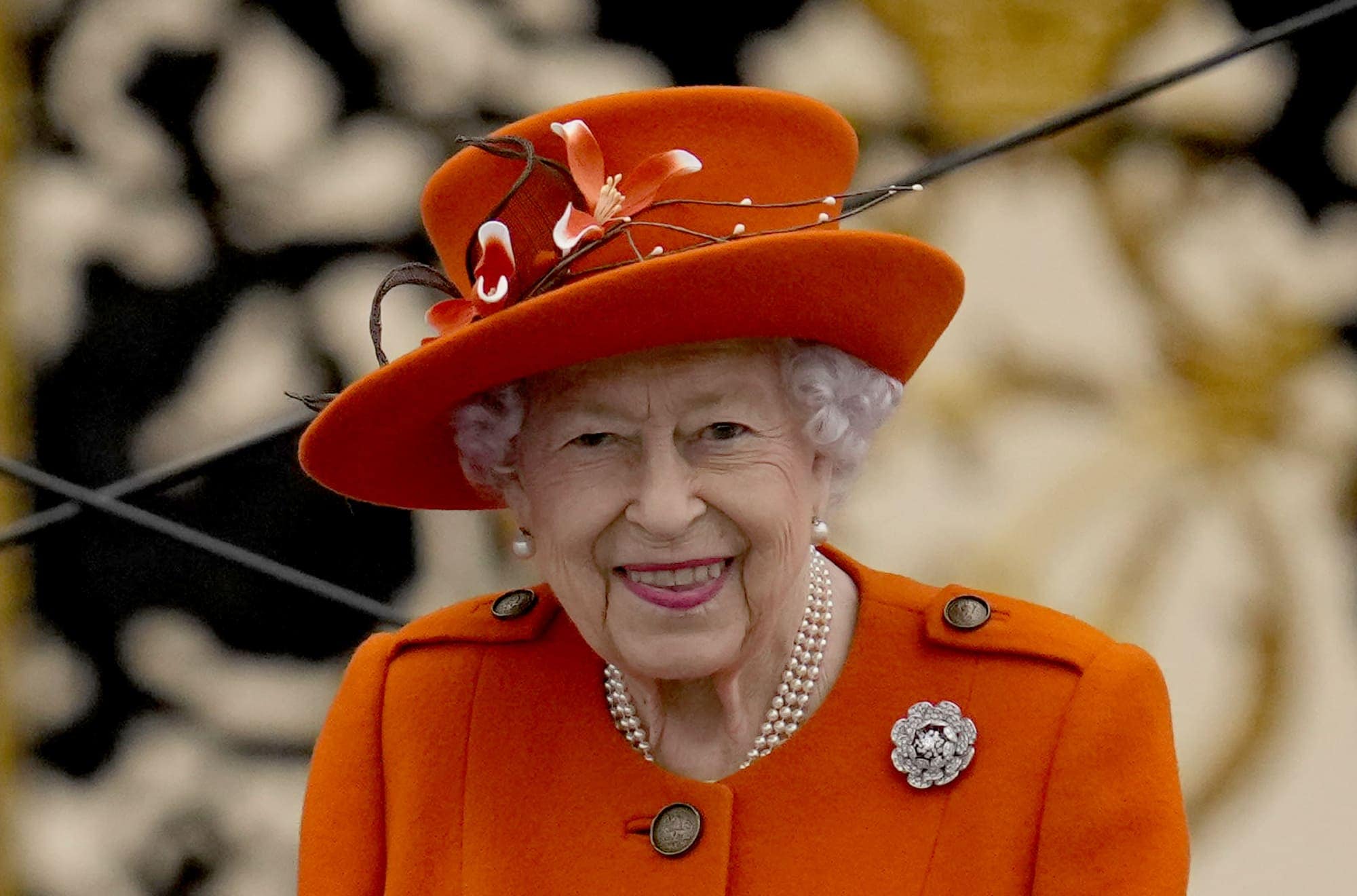 מלכת בריטניה אליזבת השנייה ב-7 באוקטובר 2021 (צילום: AP Photo/Matt Dunham)