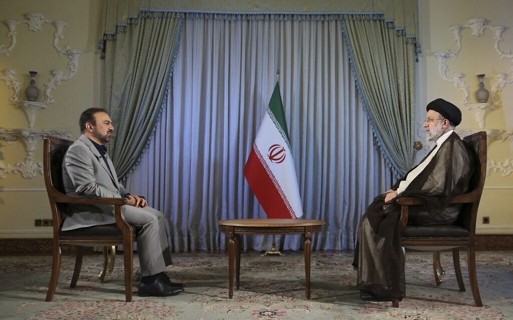 נשיא איראן אבראהים ראיסי בראיון טלוויזיוני, ספטמבר 2021 (צילום: Iranian Presidency Office via AP)