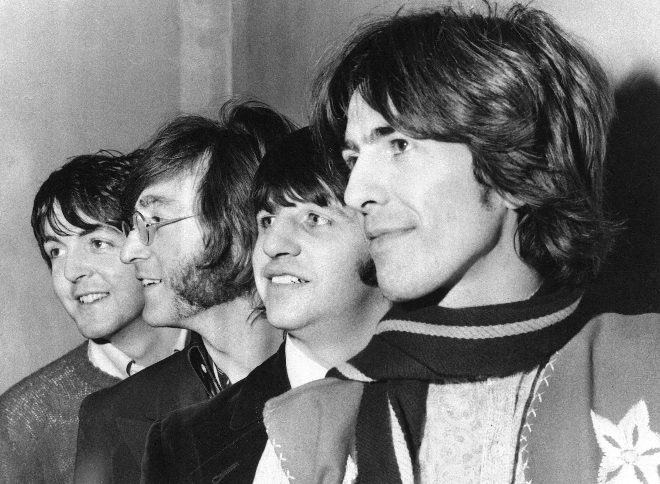 חברי להקת הביטלס ג&#039;ורג&#039; האריסון, רינגו סטאר, ג&#039;ון לנון ופול מקרטני ב-1968 (צילום: AP Photo)