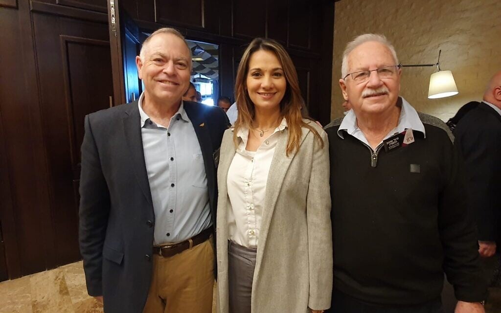 פרופסור שמעון גפשטיין, שרת החינוך ד"ר יפעת שאשא ביטון וד"ר רפי אבירם, יו"ר פורום המנכ"לים פרופסור שמעון גפשטיין, שרת החינוך ד"ר יפעת שאשא ביטון וד"ר רפי אבירם, יו"ר פורום המנכ"לים