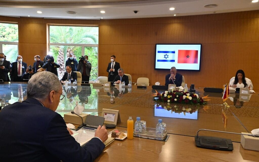 שר הביטחון בני גנץ בביקור במרוקו, 24 בנובמבר 2021 (צילום: אריאל חרמוני, משרד הביטחון) שר הביטחון בני גנץ בביקור במרוקו, 24 בנובמבר 2021 (צילום: אריאל חרמוני, משרד הביטחון)