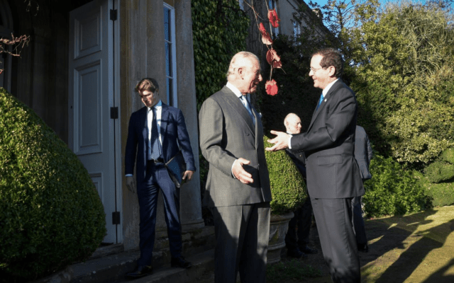 נשיא המדינה נפגש עם יורש העצר הבריטי צ'ארלס נסיך ויילס, 22 בנובמבר 2021 (צילום: קובי גדעון/לע