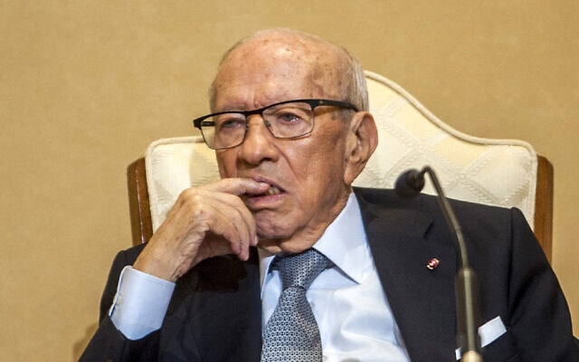 באג&#039;י קאיד א-סבסי בעת כהונתו כנשיא תוניסיה בארמון הנשיאות, 3 באוקטובר 2018 (צילום: Hassene Dridi, AP)