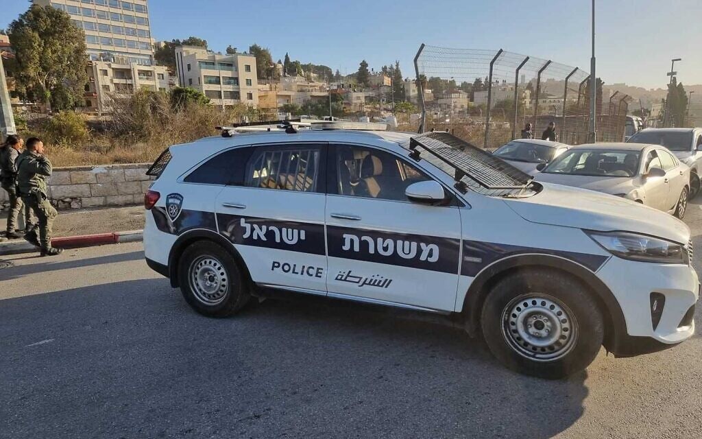 שוטרים לאחר הפיגוע בשייח׳ ג׳ארח, 8 בדצמבר 2021 (צילום: דוברות המשטרה) שוטרים לאחר הפיגוע בשייח׳ ג׳ארח, 8 בדצמבר 2021 (צילום: דוברות המשטרה)