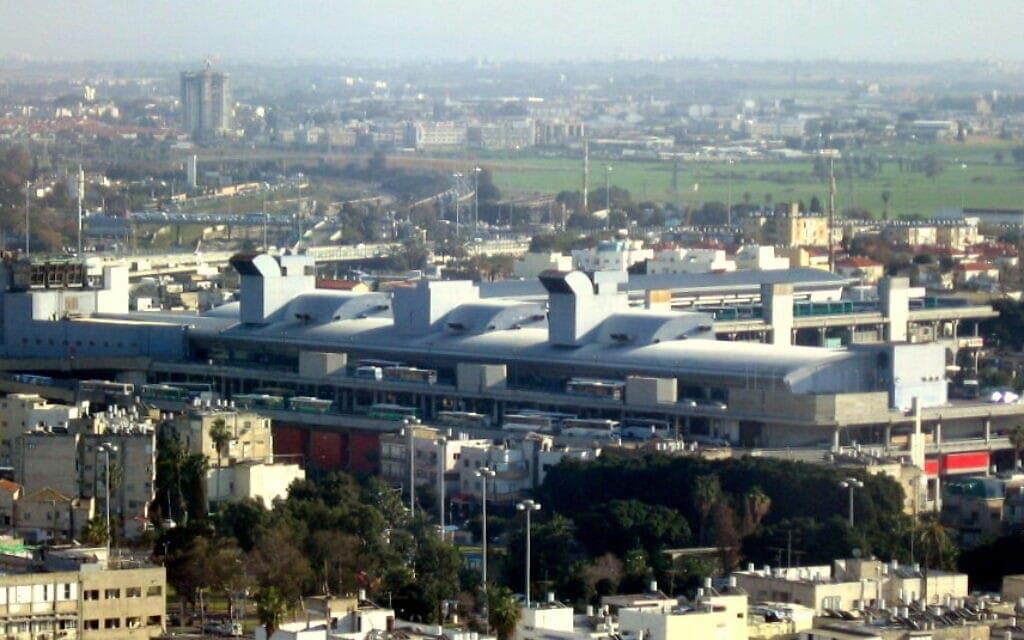 התחנה המרכזית החדשה בדרום תל אביב (צילום: ויקיפדיה)