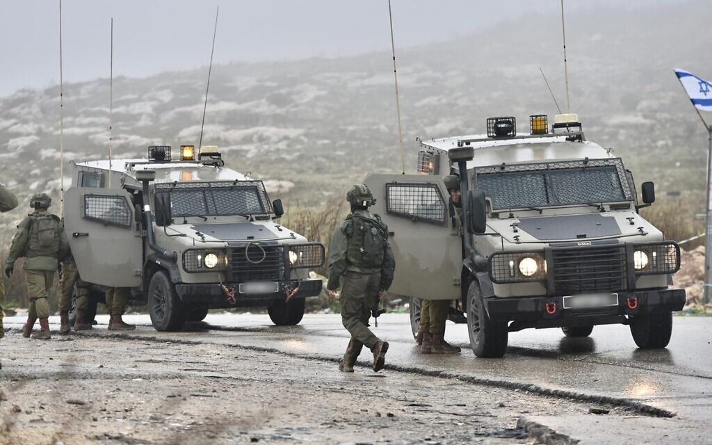 חיילים ליד מאחז חומש בצפון השומרון, 17 בדצמבר 2021 (צילום: דובר צה&quot;ל)