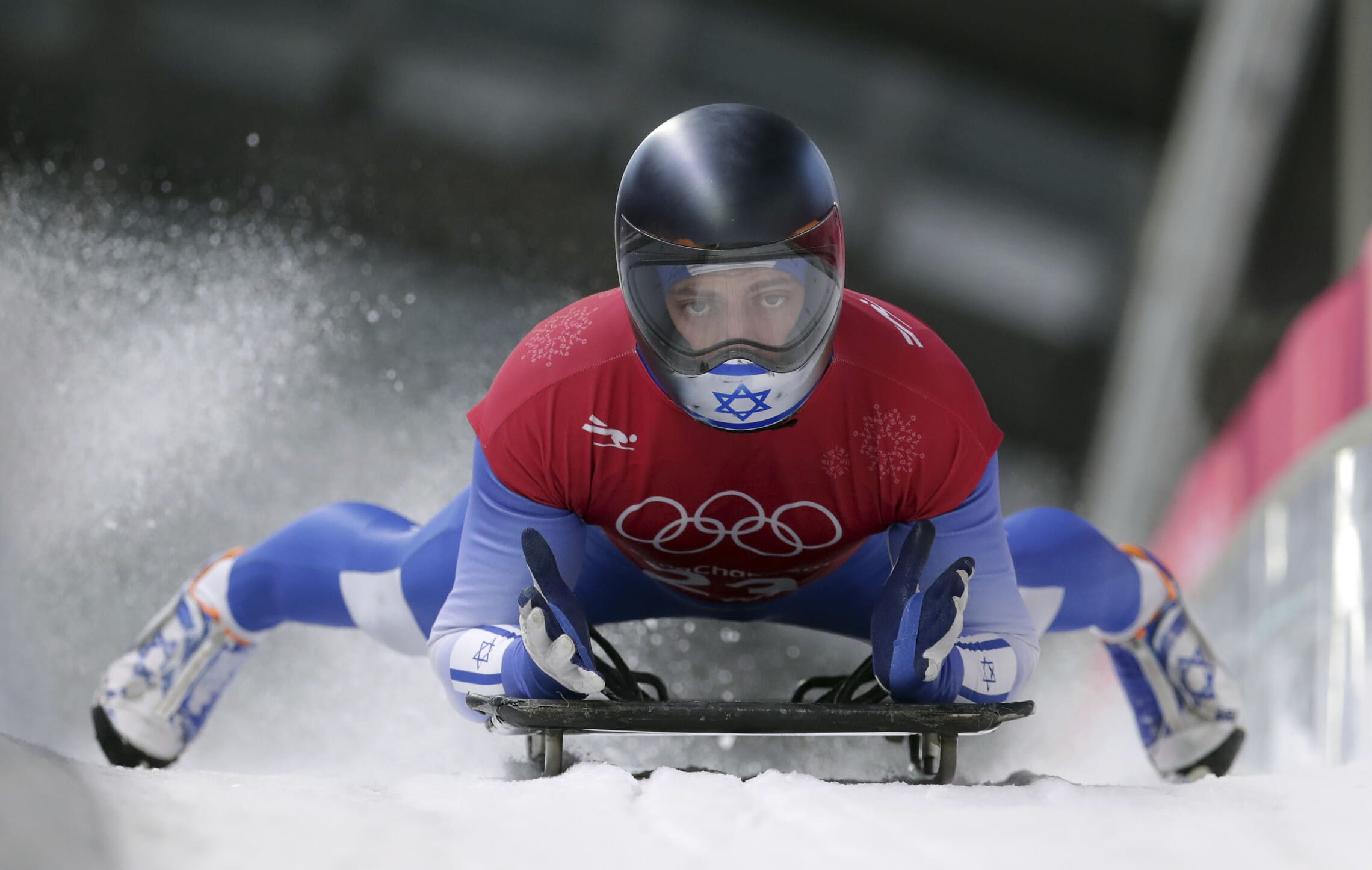 אדם אדלמן בתחרות הסקלטון במשחקי החורף האולימפיים של 2018 (צילום: AP Photo/Michael Sohn)