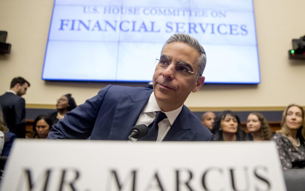 דיוויד מרכוס, שהיה מנכ&quot;ל קליברה, מופיע בפני ועדת שירותי הפיננסים של הסנאט, 17 ביולי 2019 (צילום: AP Photo/Andrew Harnik)