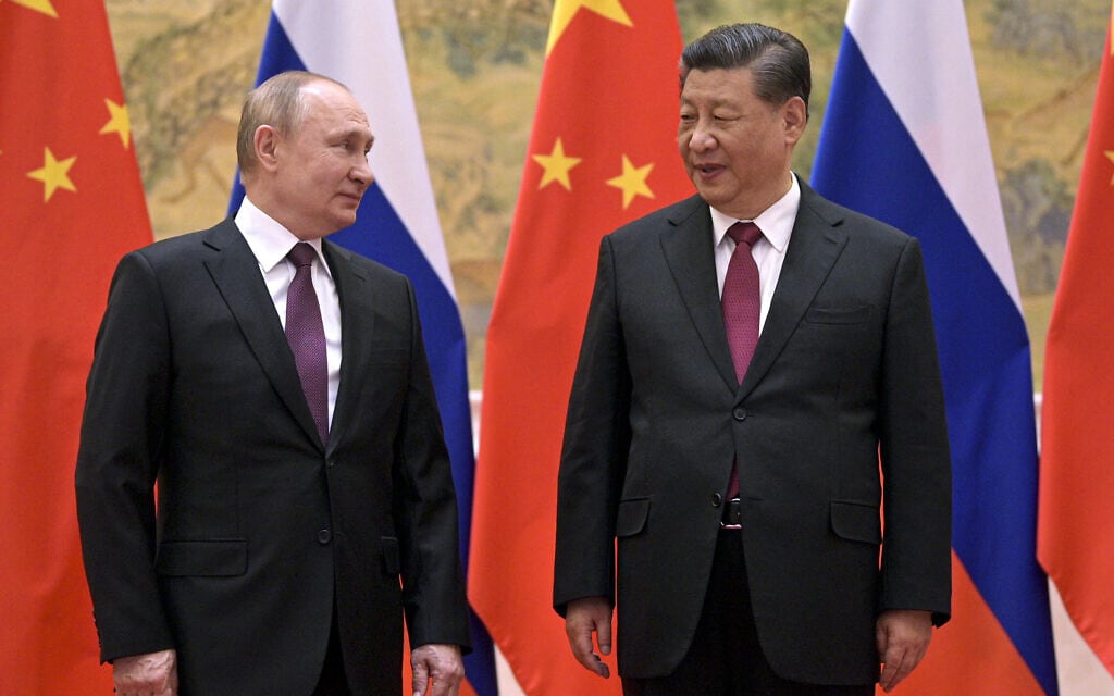 נשיא סין שי ג'ינפינג ונשיא רוסיה ולדימיר פוטין בפגישת פסגה במוסקבה, 4 בפברואר 2022 (צילום: Alexei Druzhinin, Sputnik, Kremlin Pool Photo via AP)