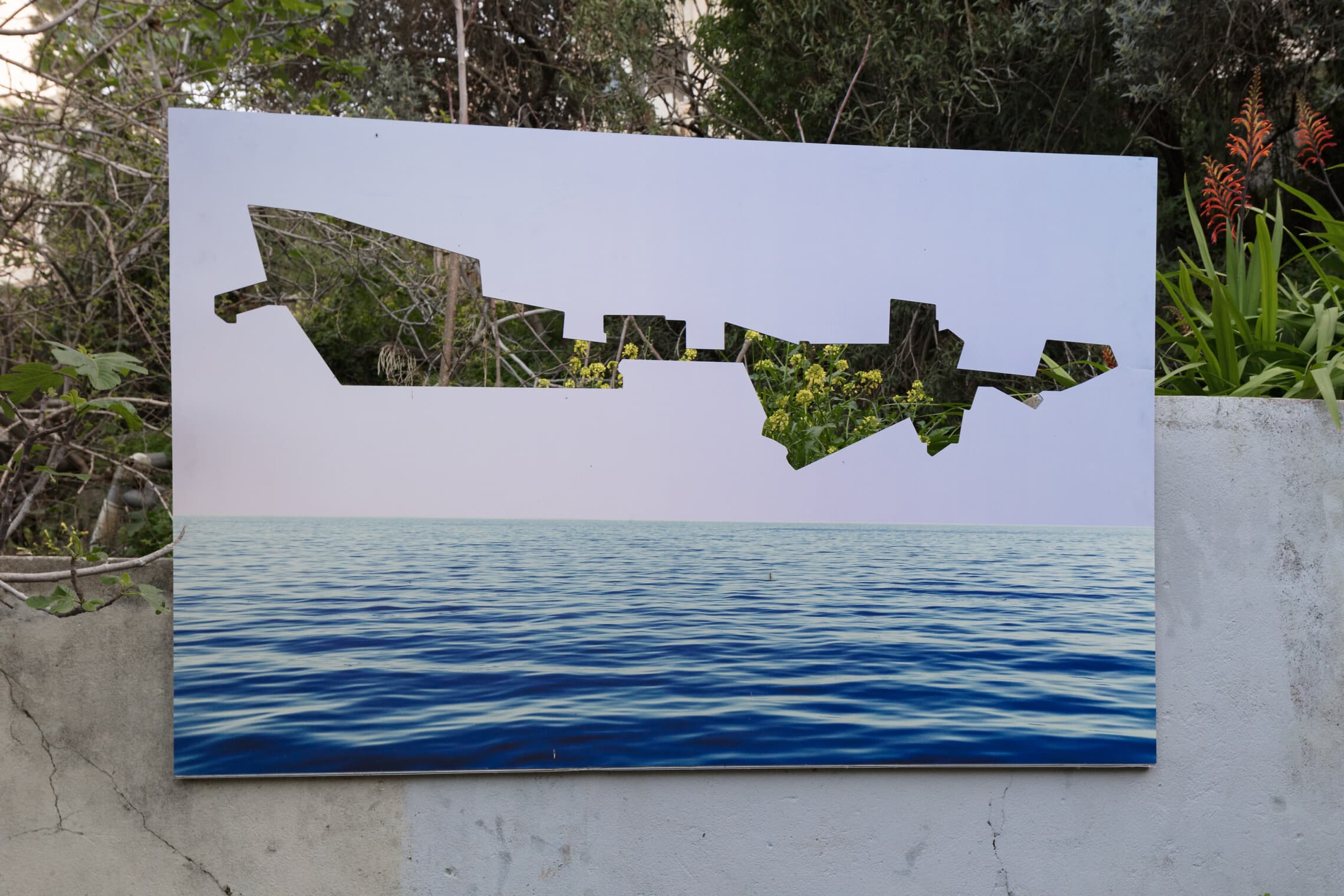 &quot;Landscape / Escape&quot;, עבודה של חן צרפתי, חיפה אפריל 2022 (צילום: אורית סימן טוב)