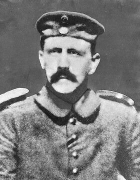 אדולף היטלר כחייל בצבא גרמניה ב־1916 (צילום: AP Photo)