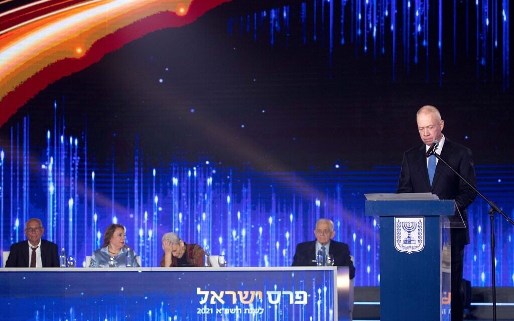 שר החינוך יואב גלנט בטקס הענקת פרס ישראל, 11 באפריל 2021 (צילום: אוליבייה פיטוסי/פלאש90)