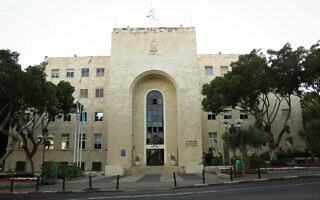  בניין עיריית חיפה ב-2012 (צילום: Yakovleva, ויקיפדיה)