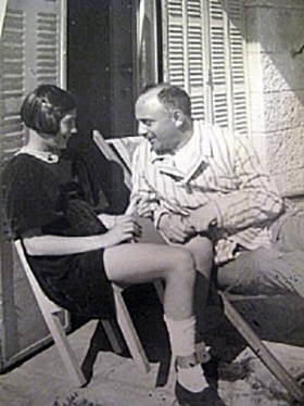 משה זמורה ובתו מיכל בילדותה, בשנות ה-30 של המאה ה-20 בירושלים