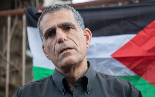 ח"כ מוסי רז בסיור בשייח' ג'ראח, 22 בינואר 2022 (צילום: Noam Revkin Fenton/Flash90) ח"כ מוסי רז בסיור בשייח' ג'ראח, 22 בינואר 2022 (צילום: Noam Revkin Fenton/Flash90)