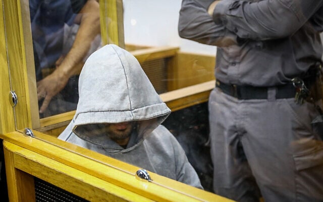 החשוד ברצח ספיר נחום, וואל חלאילה בבית המשפט בעכו, 13 ביוני 2022 (צילום: Alon Nadav/Flash90)