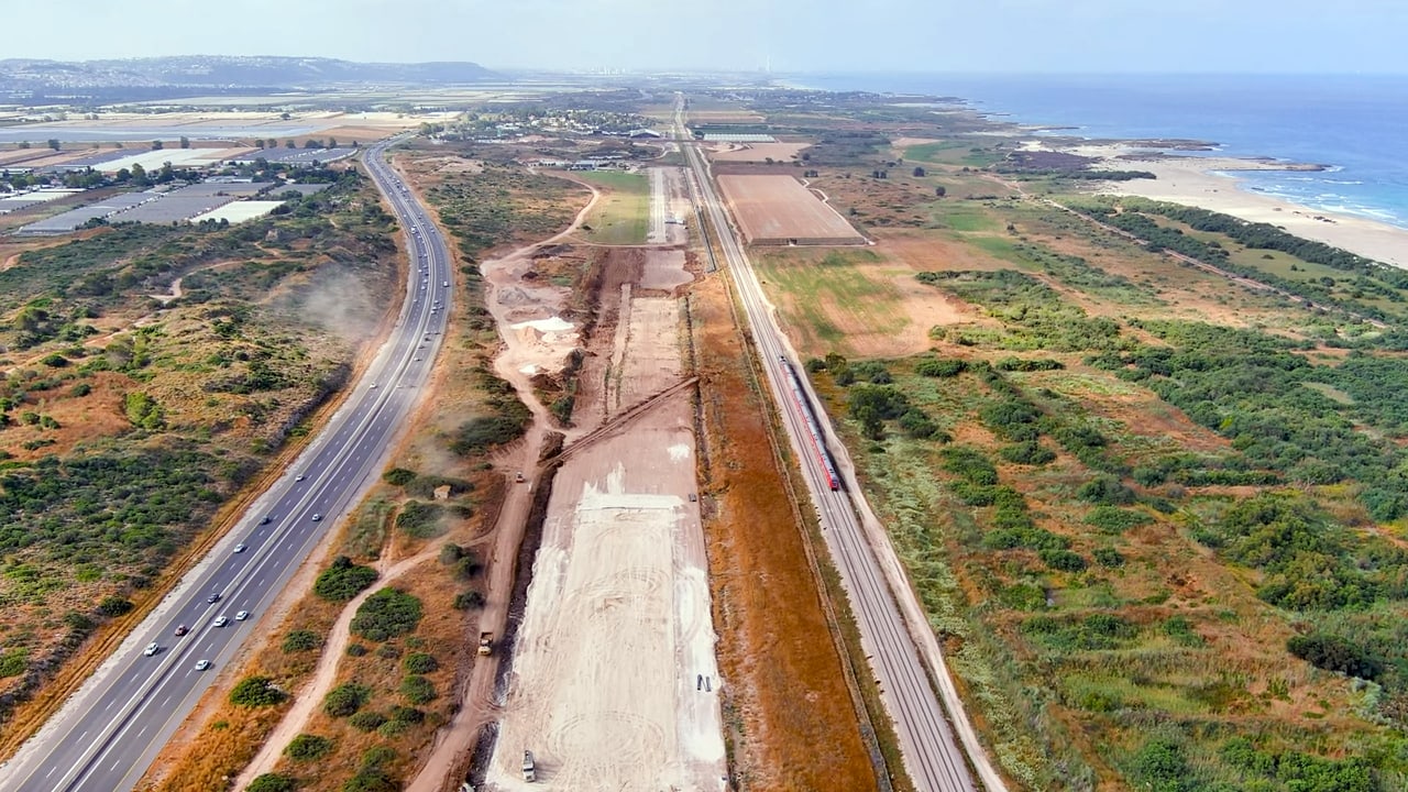 עבודות רכבת ישראל במנחת הבונים (צילום: גלבוע צילום אווירי וקרקעי, צילום מסך)