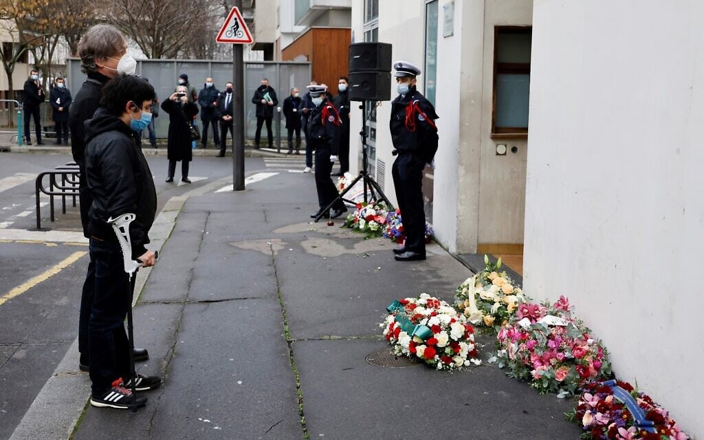 טקס לציון שש שנים לפיגוע בשרלי הבדו, פריז, 7 בינואר 2021 (צילום: Thomas Coex, Pool via AP)