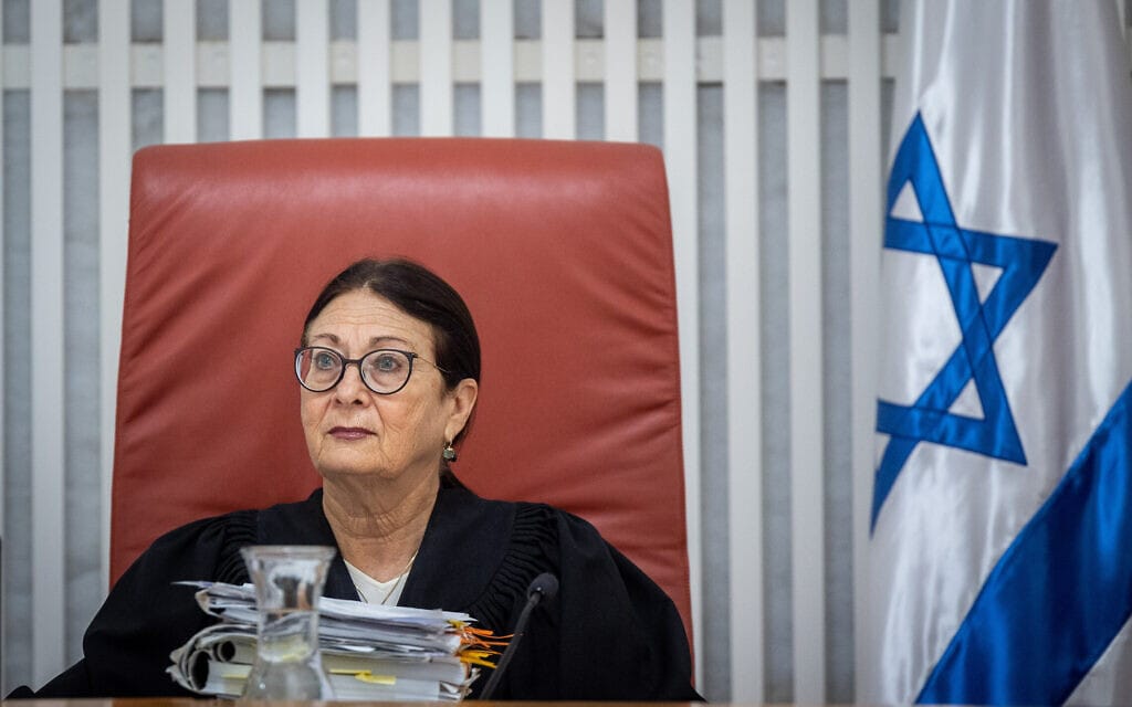 נשיאת בית המשפט העליון אסתר חיות (צילום: יונתן זינדל/פלאש90)