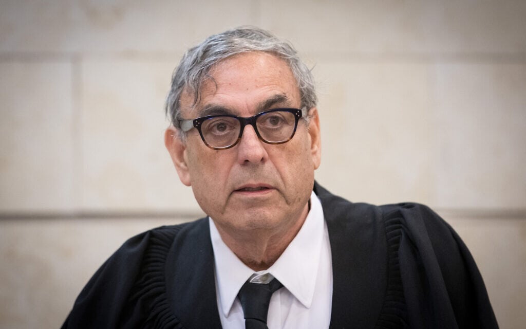 השופט מיכאל שפיצר (צילום: יונתן זינדל/פלאש90)