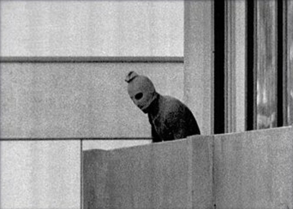 אחד הטרוריסטים שחטפו ורצחו את 11 הספורטאים באולימפיאדת מינכן 1972 (צילום: ויקיפדיה)
