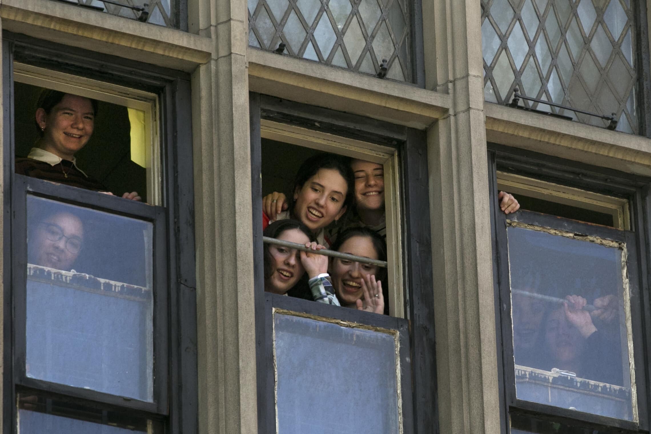 נערות בבית ספר חסידי לבנות בניו יורק. למצולמות אין קשר לנאמר בכתבה (צילום: AP Photo/Mark Lennihan)