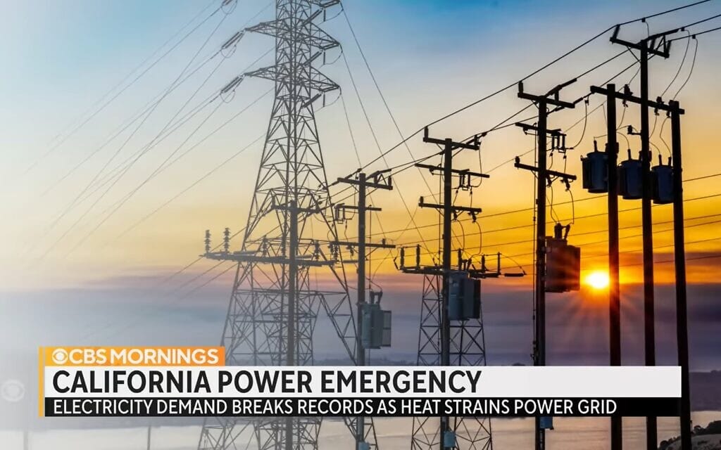 שיבושים באספקת החשמל בקליפורניה בשל פגעי מזג האוויר ומשבר האקלים (צילום: צילום מסך מתוך CBS Mornings)