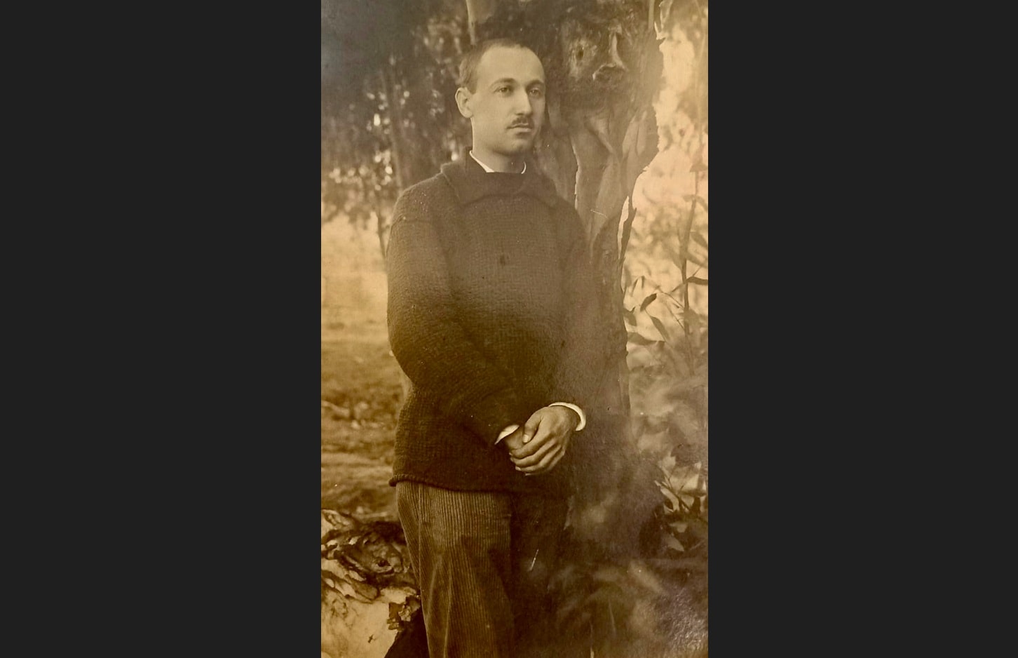סבא אליהו רפופורט בחדרה, 1922 (צילום: סטודיו קריסטל)