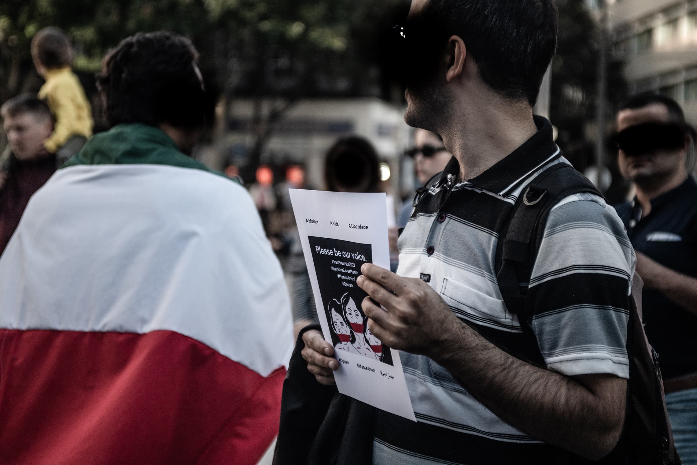 איראנים מפגינים בפורטו בעקבות מחאות החיג&#039;אב, פורטוגל, 1 באוקטובר 2022 (צילום: גילעד שדה)