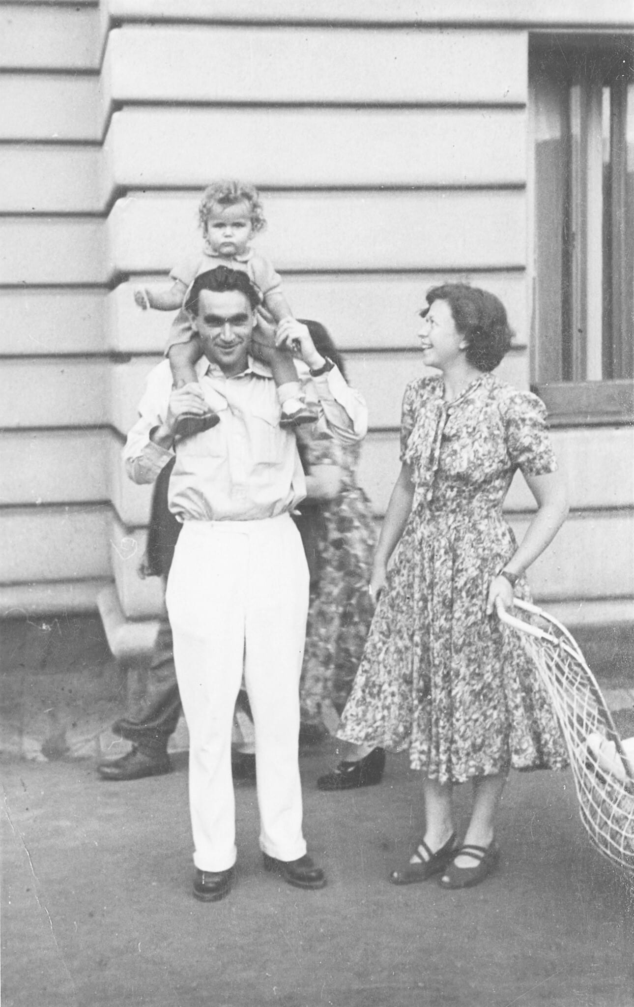רודולף ורבה עם בתו הלנה ונכדתו גרטה (צילום: באדיבות קרוליין הילטון)