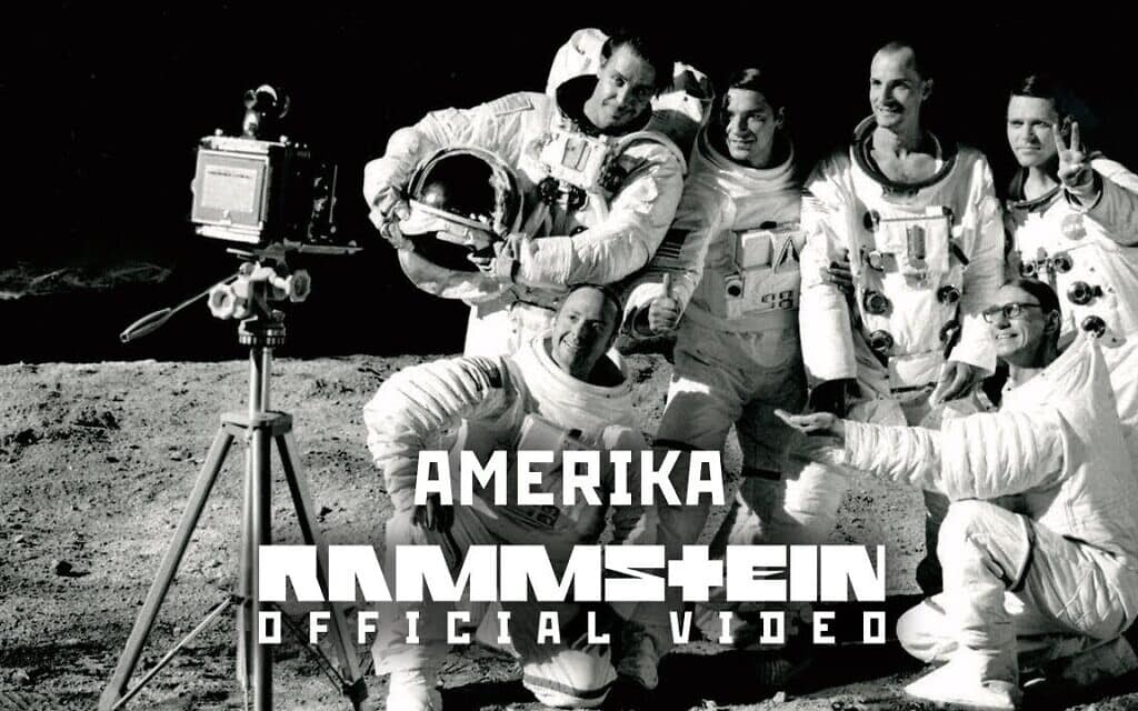 המבט הגרמני על אמריקה, צילום מסך מהקליפ "אמריקה" של Ramstein
