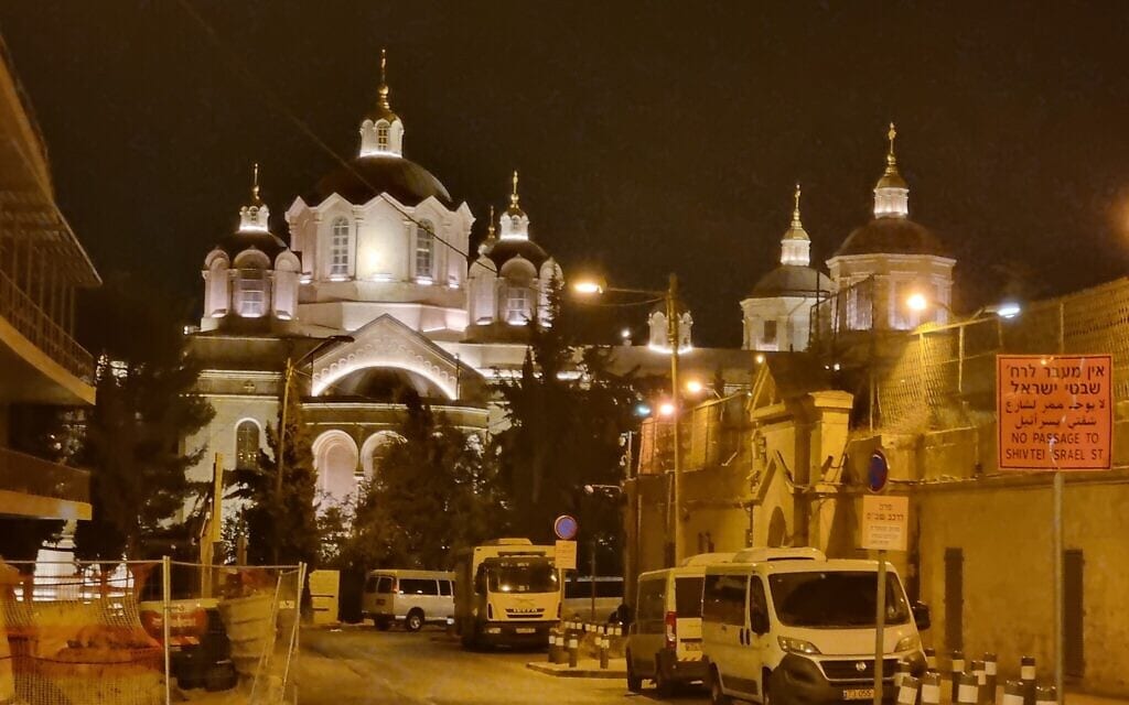 הקתדרלה הרוסית בירושלים בלילה (צילום: שמואל בר-עם)