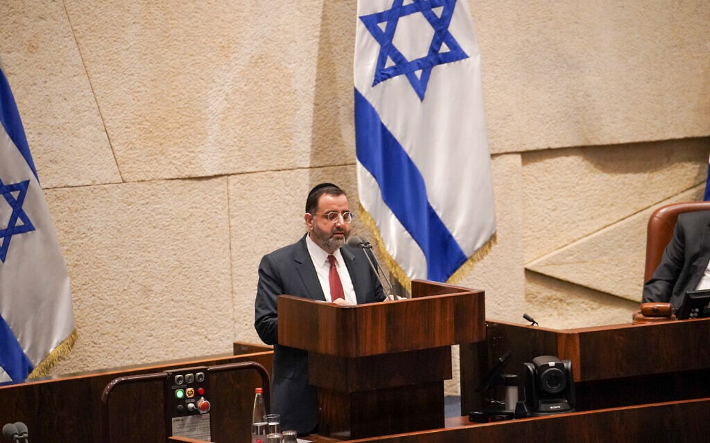 אברהם בצלאל נואם במליאת הכנסת, 28 בנובמבר 2022 (צילום: דני שם טוב, דוברות הכנסת) אברהם בצלאל נואם במליאת הכנסת, 28 בנובמבר 2022 (צילום: דני שם טוב, דוברות הכנסת)