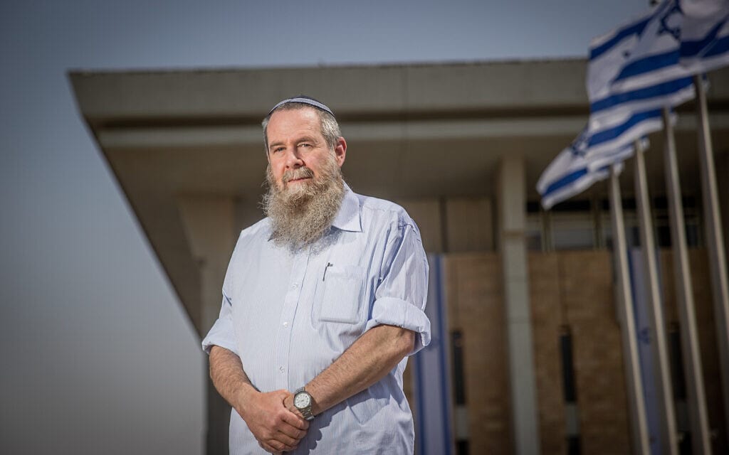 ח"כ אבי מעוז ליד הכנסת, 19 ביולי 2021 (צילום: Yonatan Sindel/Flash90)
